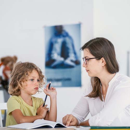 Expert conducting specialized ADHD testing on a child for accurate diagnosis and personalized treatment recommendations